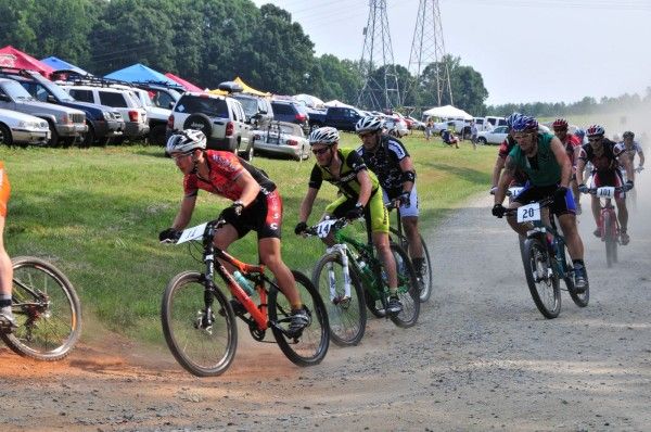 Racers starting the 2008 Cowbell Challenge