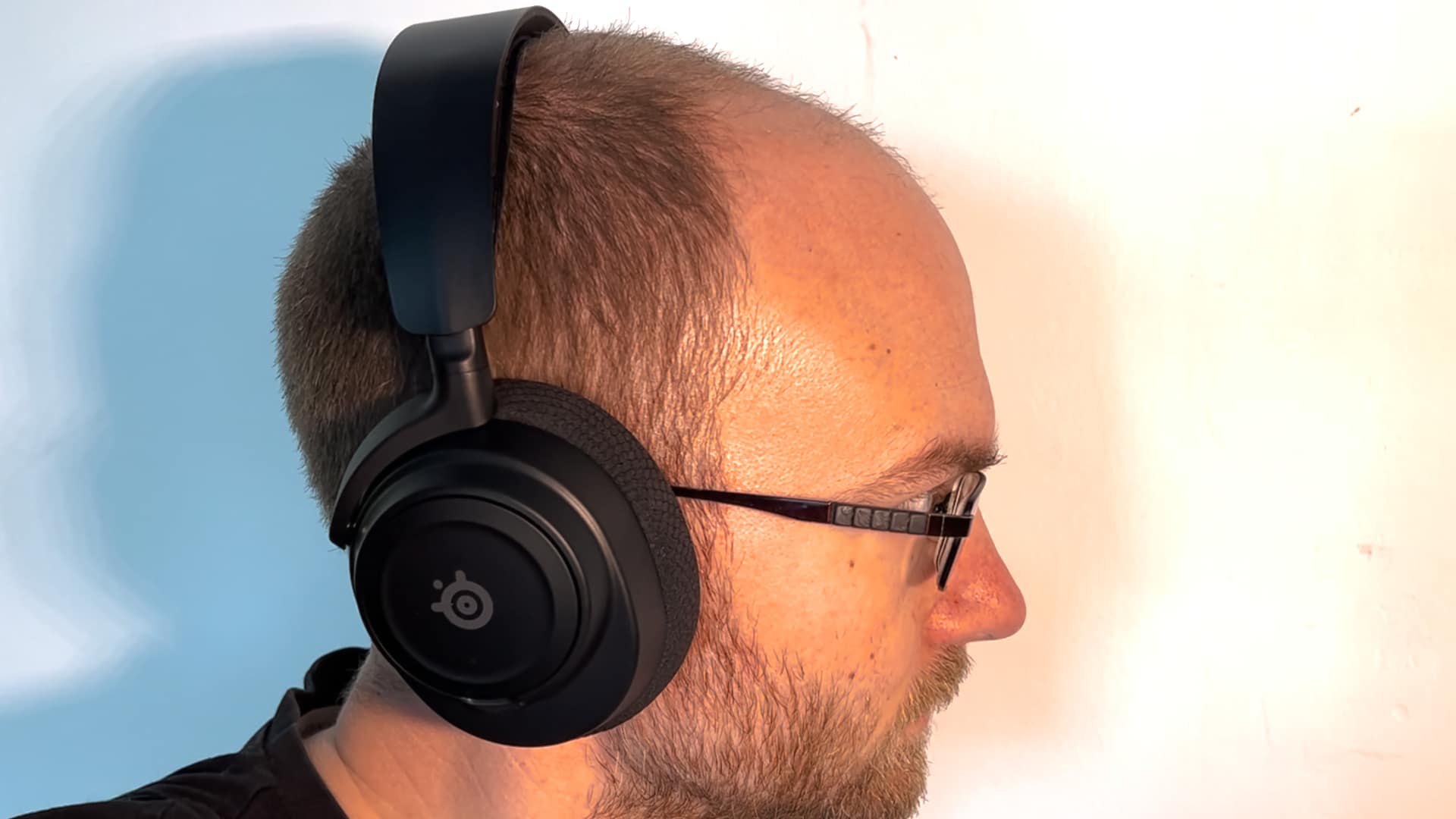 Steelseries Arctis Nova 7P Wireless gamingheadset i svart