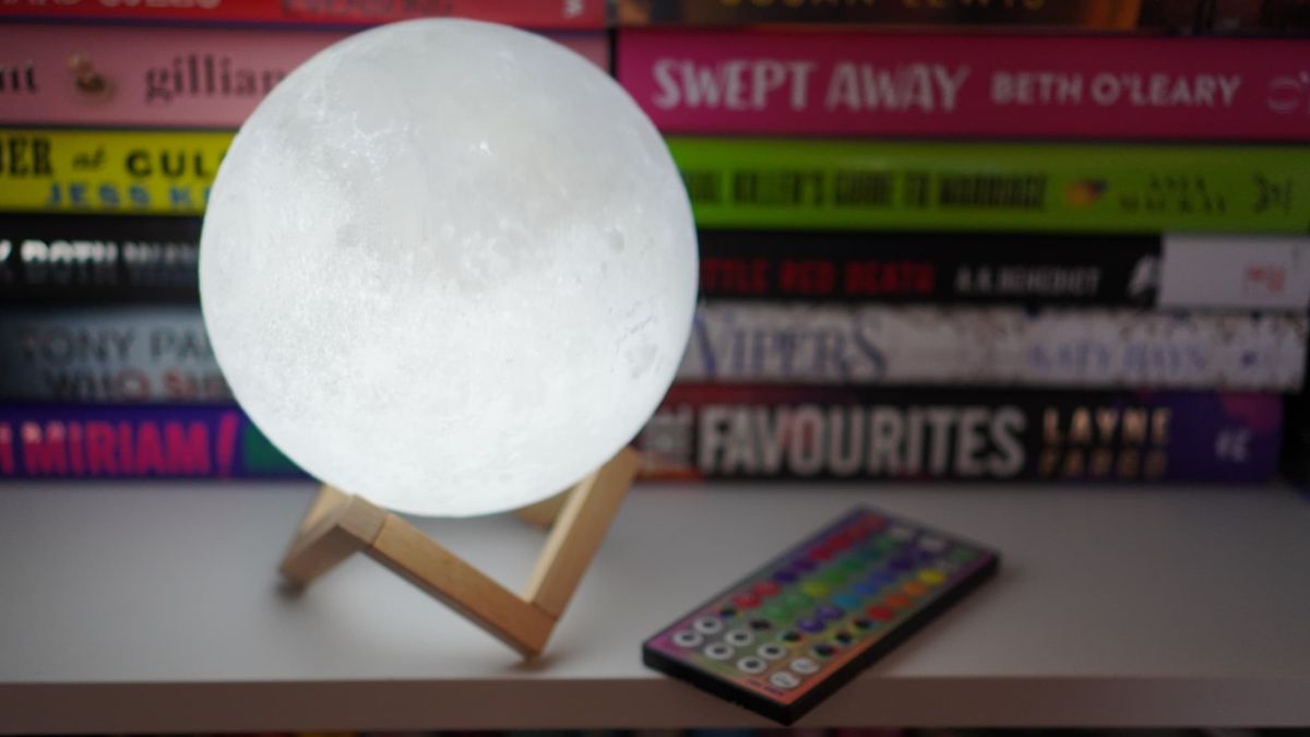 moon lamp
