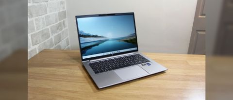 HP Zbook Firefly G9 14_laptop open (21 by 9)