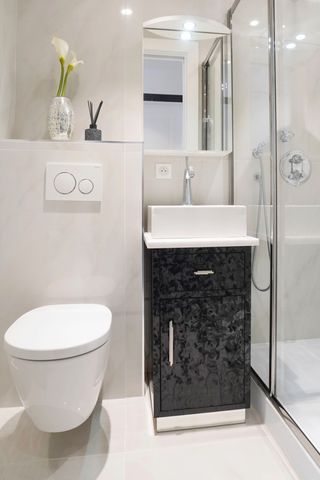 storage ideas for small bathrooms