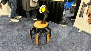 Mi-Mo robot desk