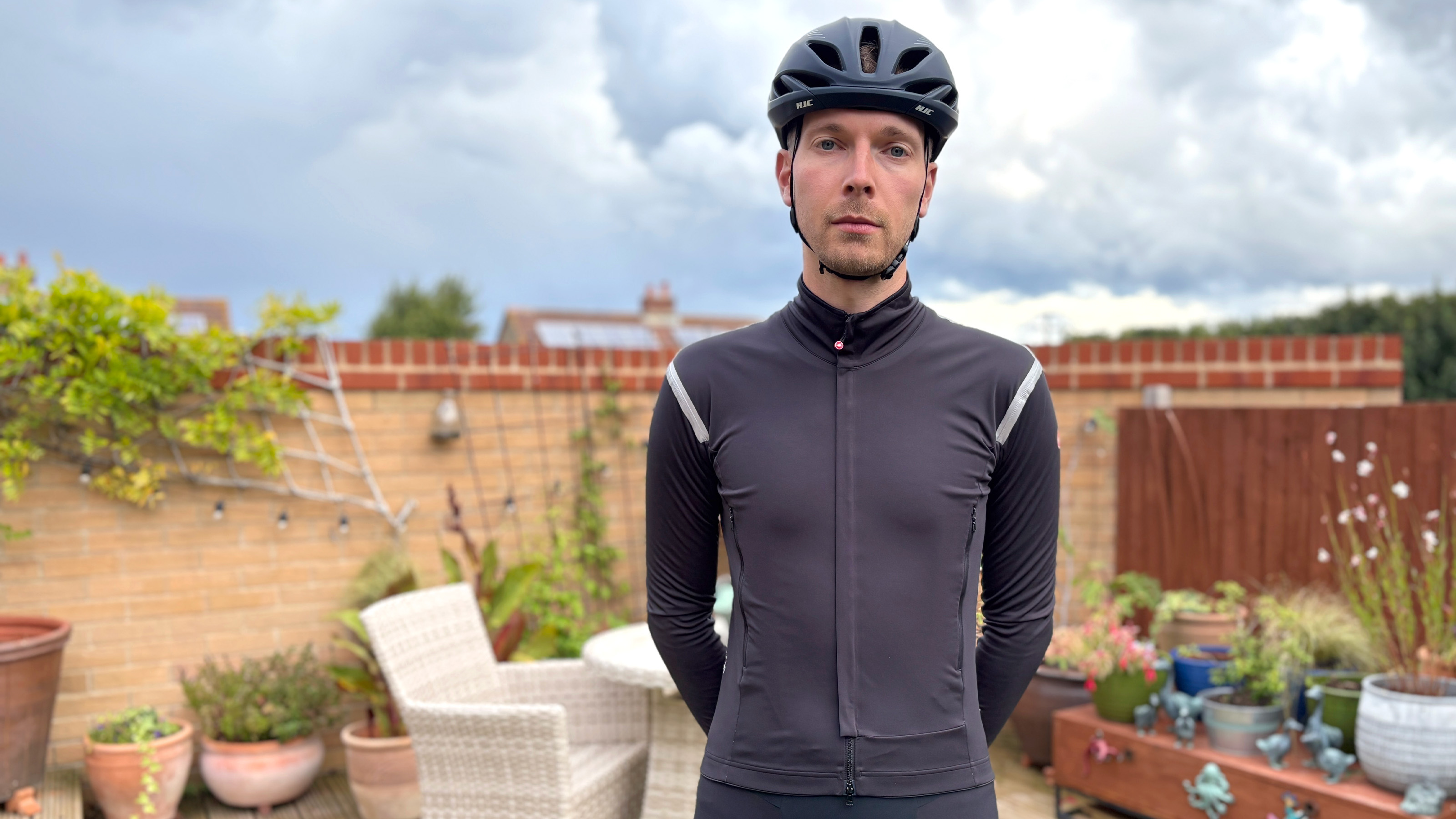 Detail shots of the Castelli Perfetto RoS 3 winter cycling jacket