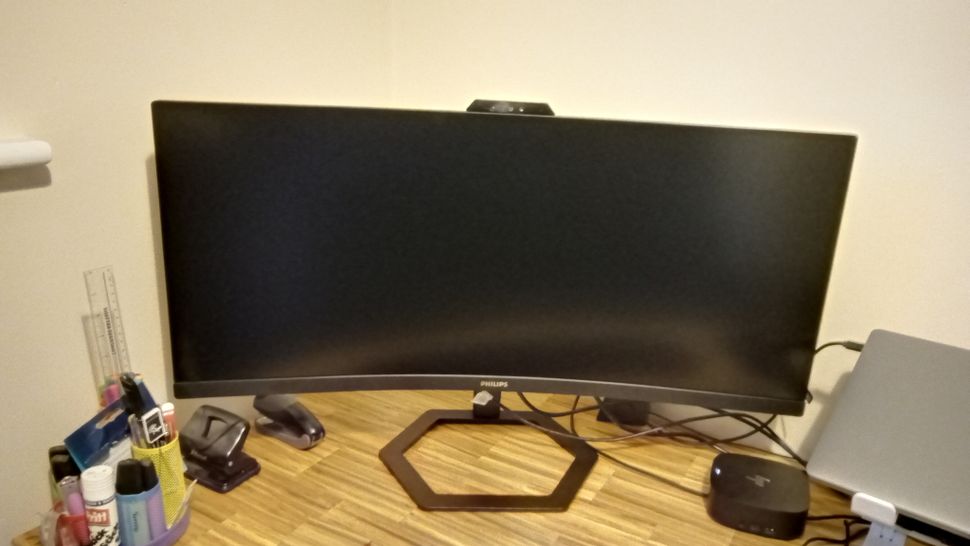Philips 34E1C5600HE review: how wide is too wide? | Creative Bloq