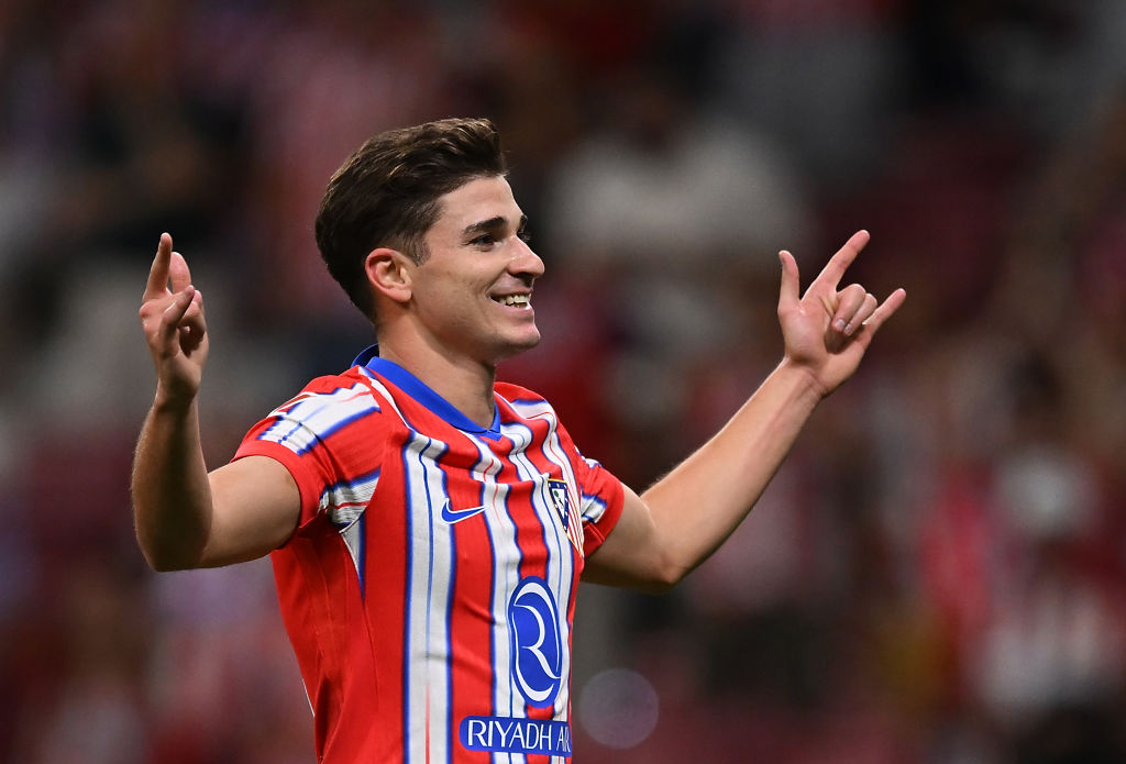 Julian Alvarez of Atletico Madrid celebrates scoring Atletico's third goal during the LaLiga match between Atletico de Madrid and Valencia CF at Estadio Civitas Metropolitano on September 15, 2024 in Madrid, Spain.