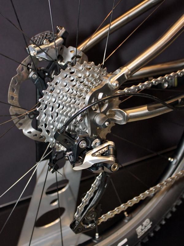 Dropout pivots are placed above the rear axle on the upcoming Van Nicholas Valkyr.
