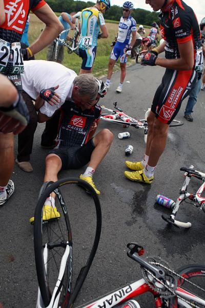 Several Caisse d'Epargne riders were involved in a crash on stage 11.