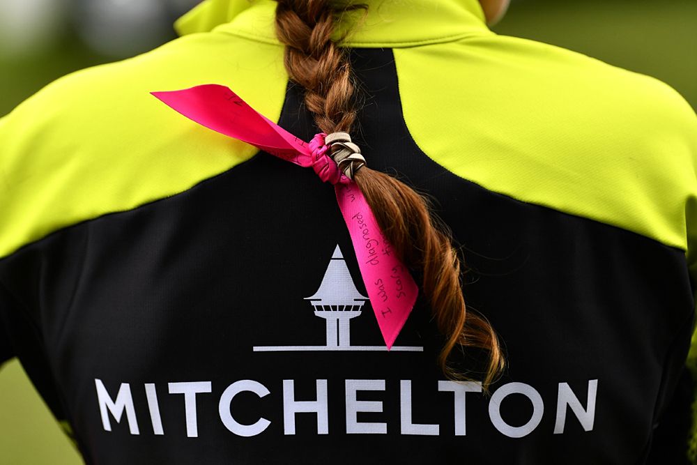 Mitchelton-Scott, pink ribbon, breast cancer campaign