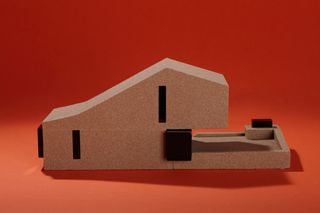 Model of Bourgeois / Lechasseur