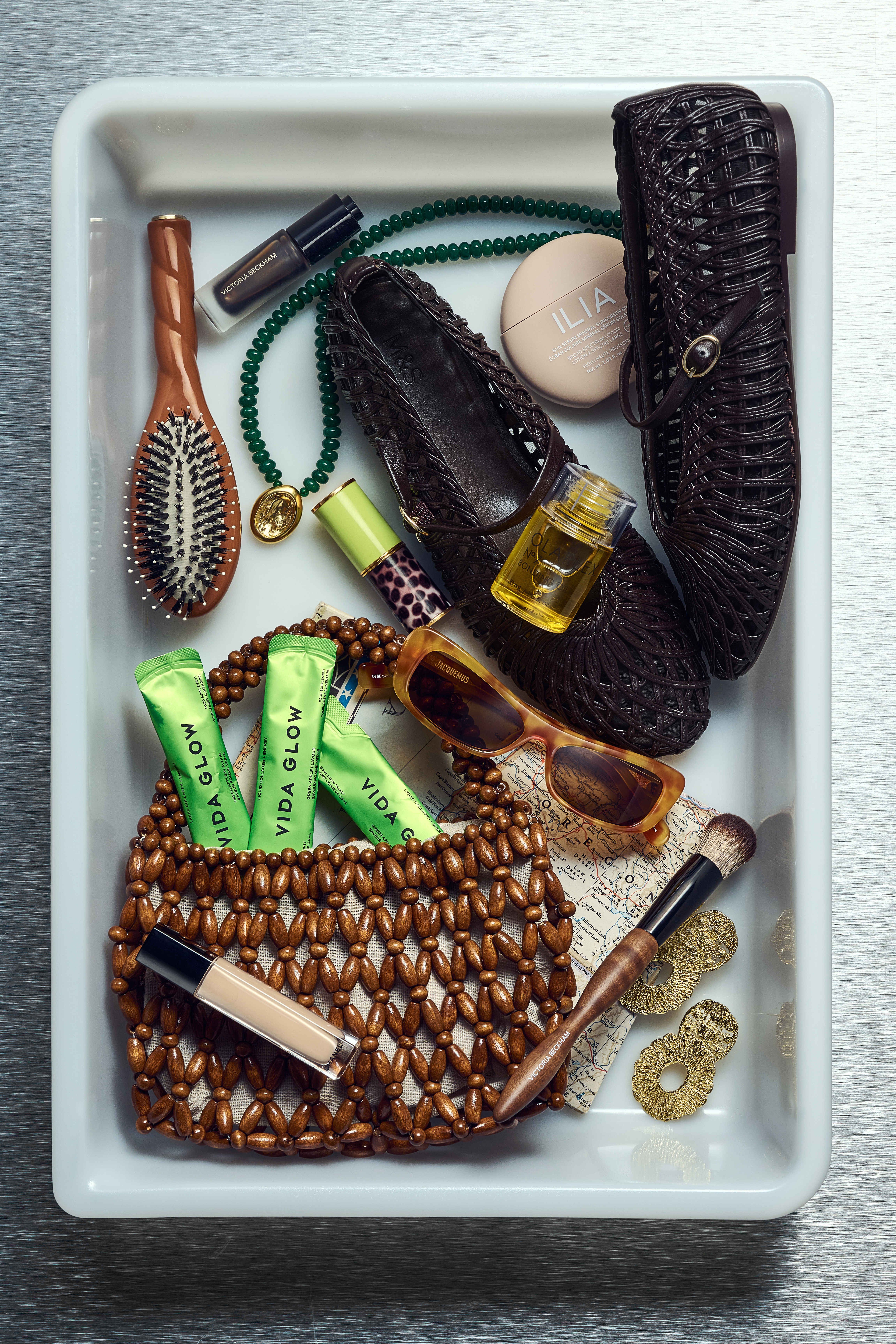 Shannon's airport tray, featuring brown and green tones with an earthy aesthetic