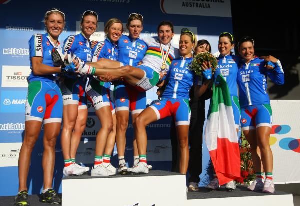 Giorgia Bronzini (Italy) gets held up by her Italian teammates.