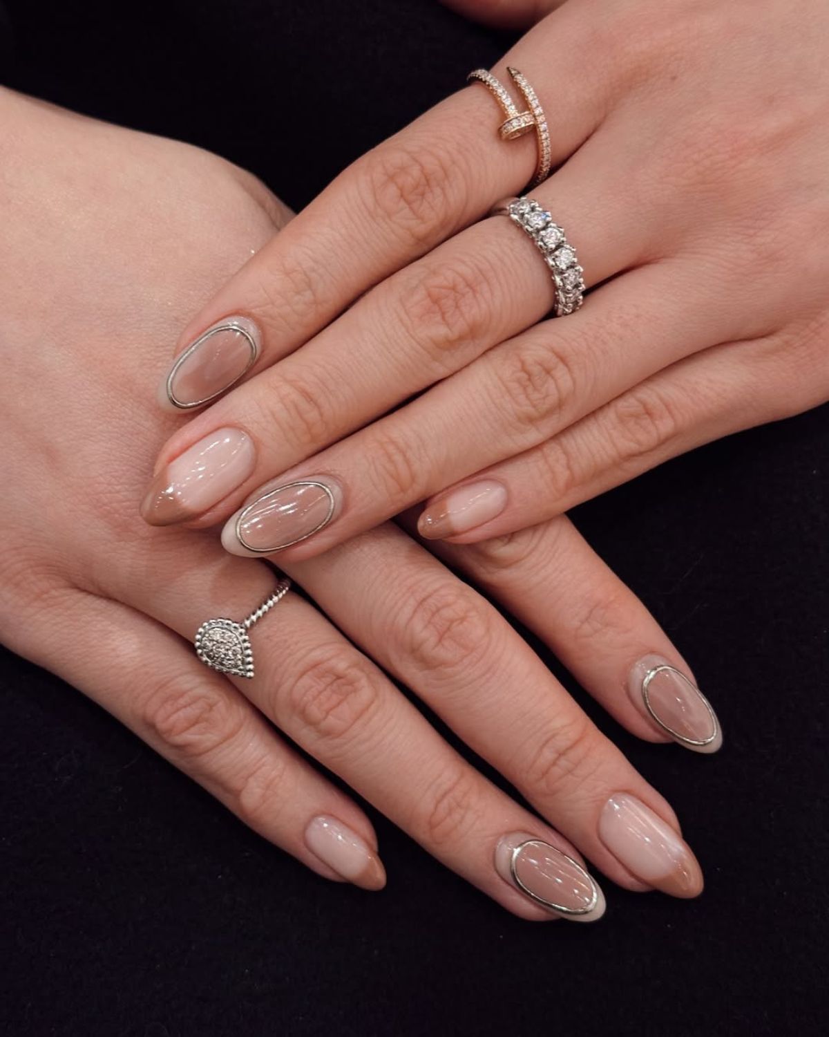 @nailartbyqueenie Best Neutral Nail Designs