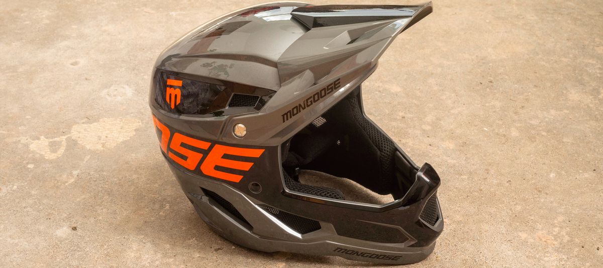 Mongoose Title full-face helmet