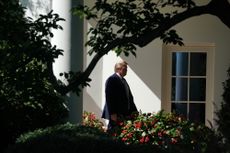 WASHINGTON, DC - OCTOBER 04: U.S. President Donald Trump returns to the White House after visiting Walter Reed National Military Medical Center October 04, 2019 in Washington, DC. According t