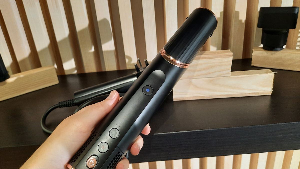 Hands On Shark FlexStyle TechRadar