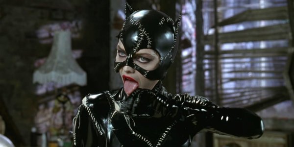 How Batman Returns Made Michelle Pfeiffer's Catwoman Suit So Tight |  Cinemablend