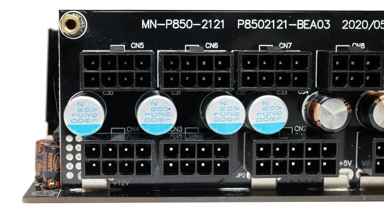Gigabyte UD850GM