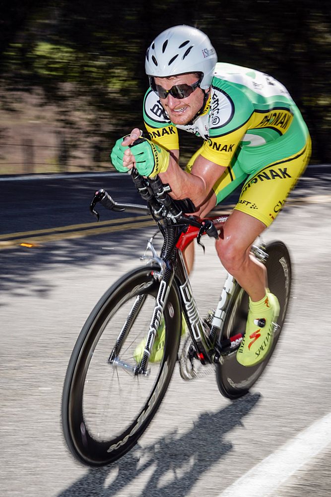 Floyd Landis (Phonak) rides the TT with his unique style back in 2006