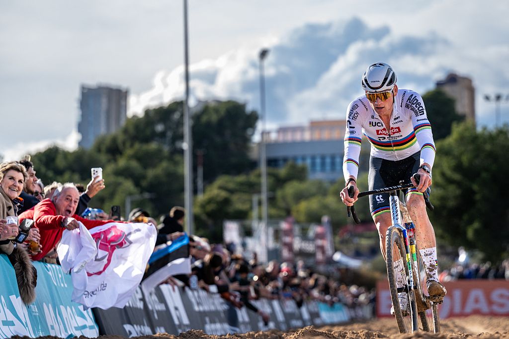 Dutch Mathieu Van Der Poel pictured in action during and Dutch Mathieu Van Der Poel pictured in action during the Men's Elite race at the cyclocross cycling event in Benidorm, Spain, Sunday 18 January 2026, stage 10/12 in the UCI World Cup competition. BELGA PHOTO DAVID PINTENS (Photo by DAVID PINTENS / BELGA MAG / Belga via AFP)