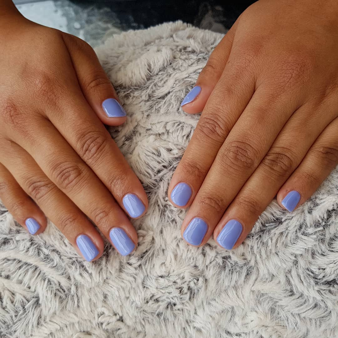 nail color trends February 2026