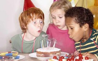 Money saving tips for mums: Host birthday parties at home