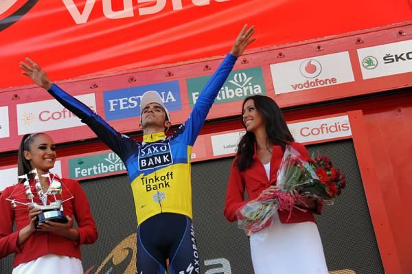 Alberto Contador (Saxo Bank-Tinkoff Bank) celebrates his stage victory at Fuente D&eacute;.