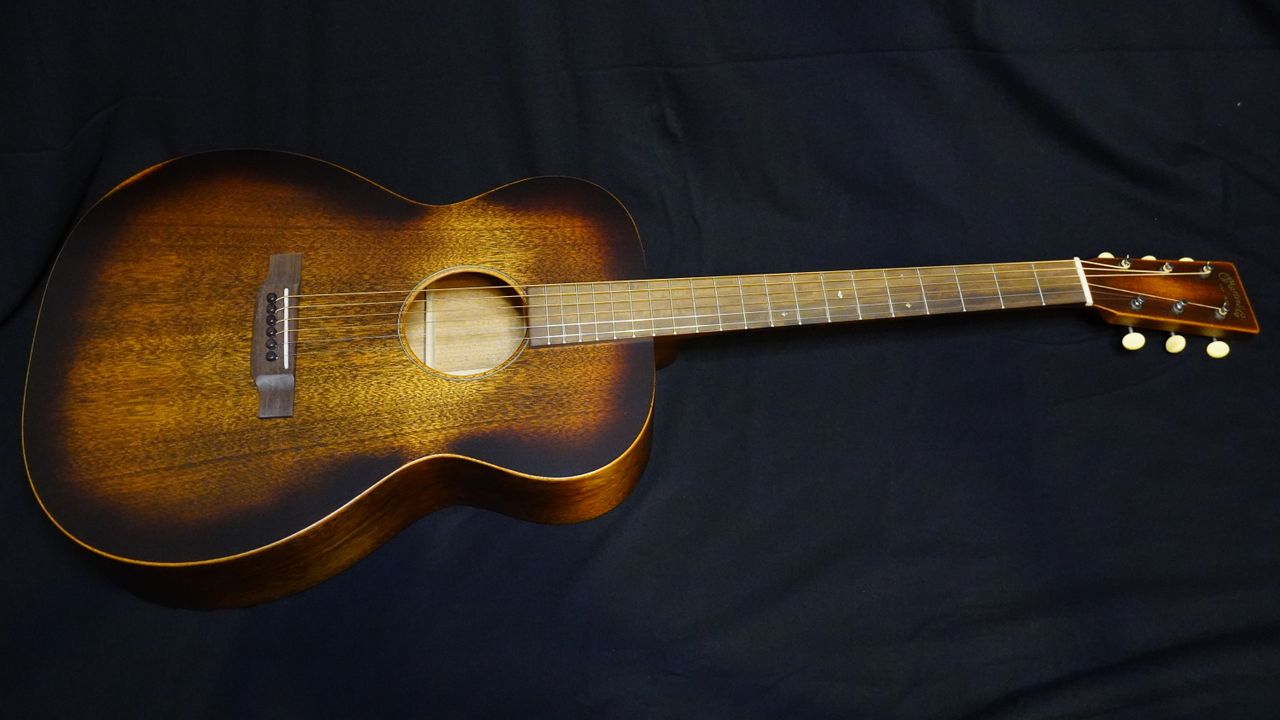 Tommy Emmanuel Reverb shop
