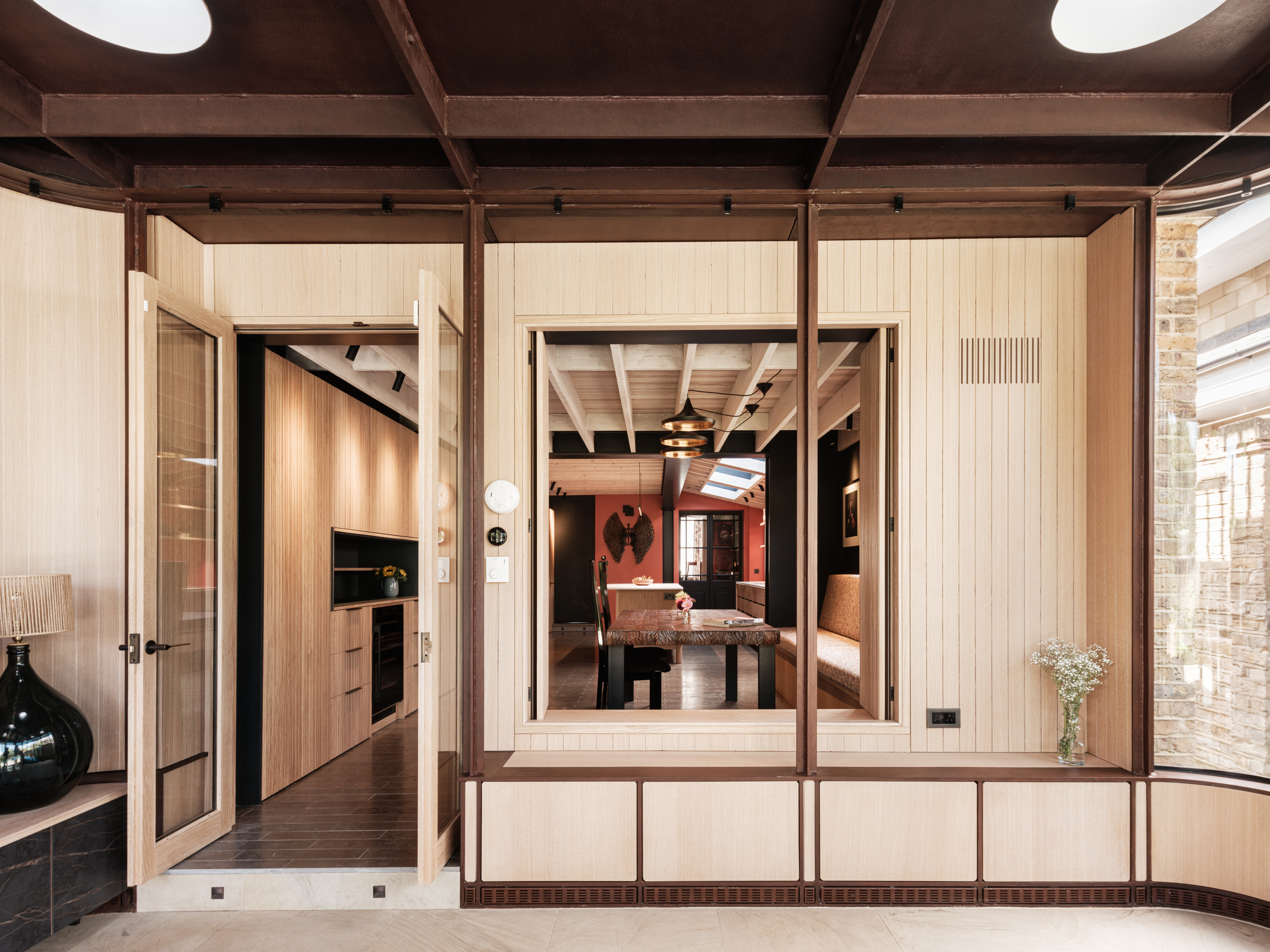 The Gallery, London, by Cagni Williams Associates