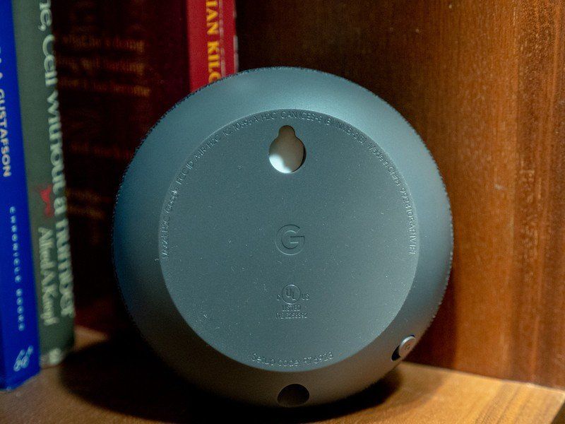 Nest Mini mounting hole
