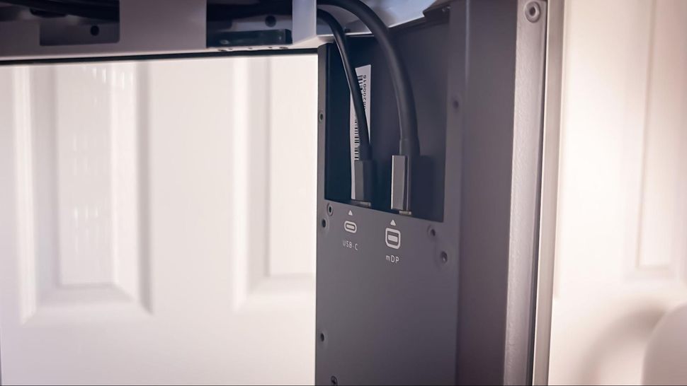 Hyte Y70 Touch Review World’s First ‘4K’ PC Case? Tom's Hardware