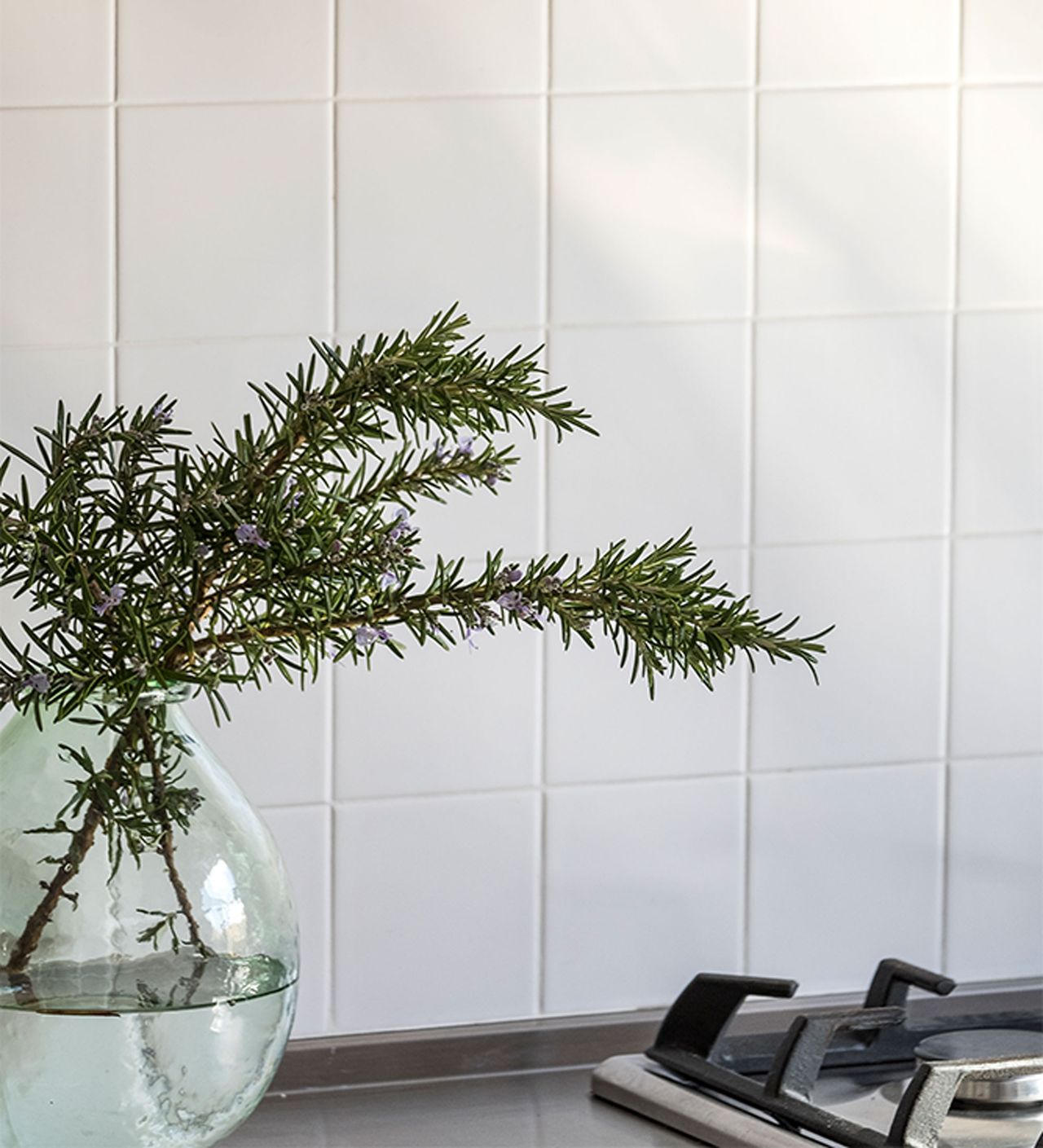 How to paint kitchen tiles revamp splashbacks without spending a fortune Ideal Home