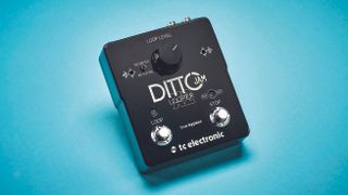 TC Electronic Ditto X2 Jam on a blue background
