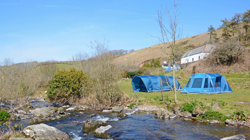 Air tents vs pole tents which are the best camp shelters? Advnture Air tents vs pole tents which are the best camp shelters? Advnture