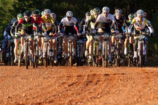 The lead bunch set off into stage 6 of the Cape Epic