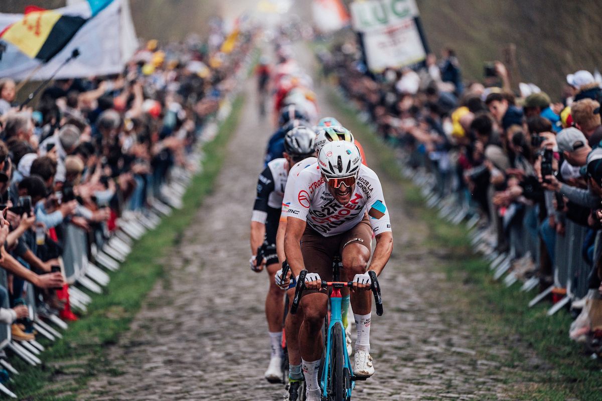 Van Avermaet receives 'Congratulations Greg, you're IN' message for Unbound 200 - Cyclingnews