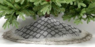 Grey patterned Christmas tree skirt with faux fur