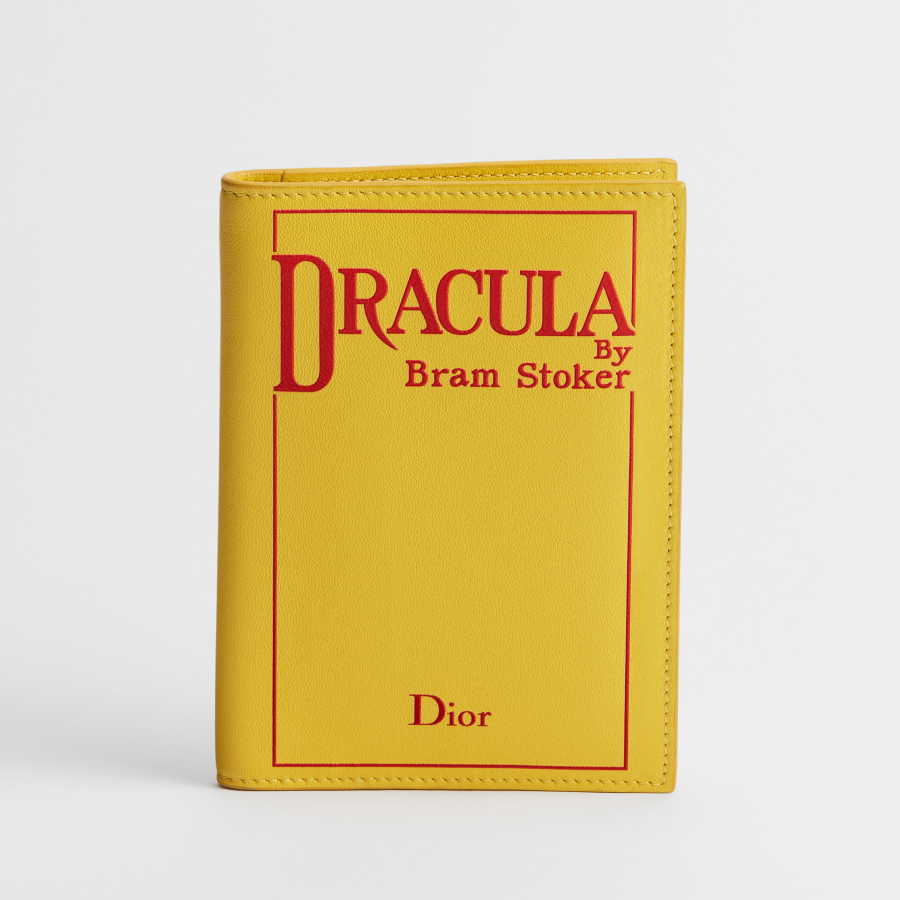 spring travel essentials