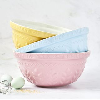 Tala mixing bowls in yellow, blue and pink stacked up