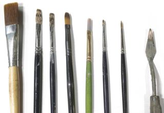 Select brushes suitable for the panel size