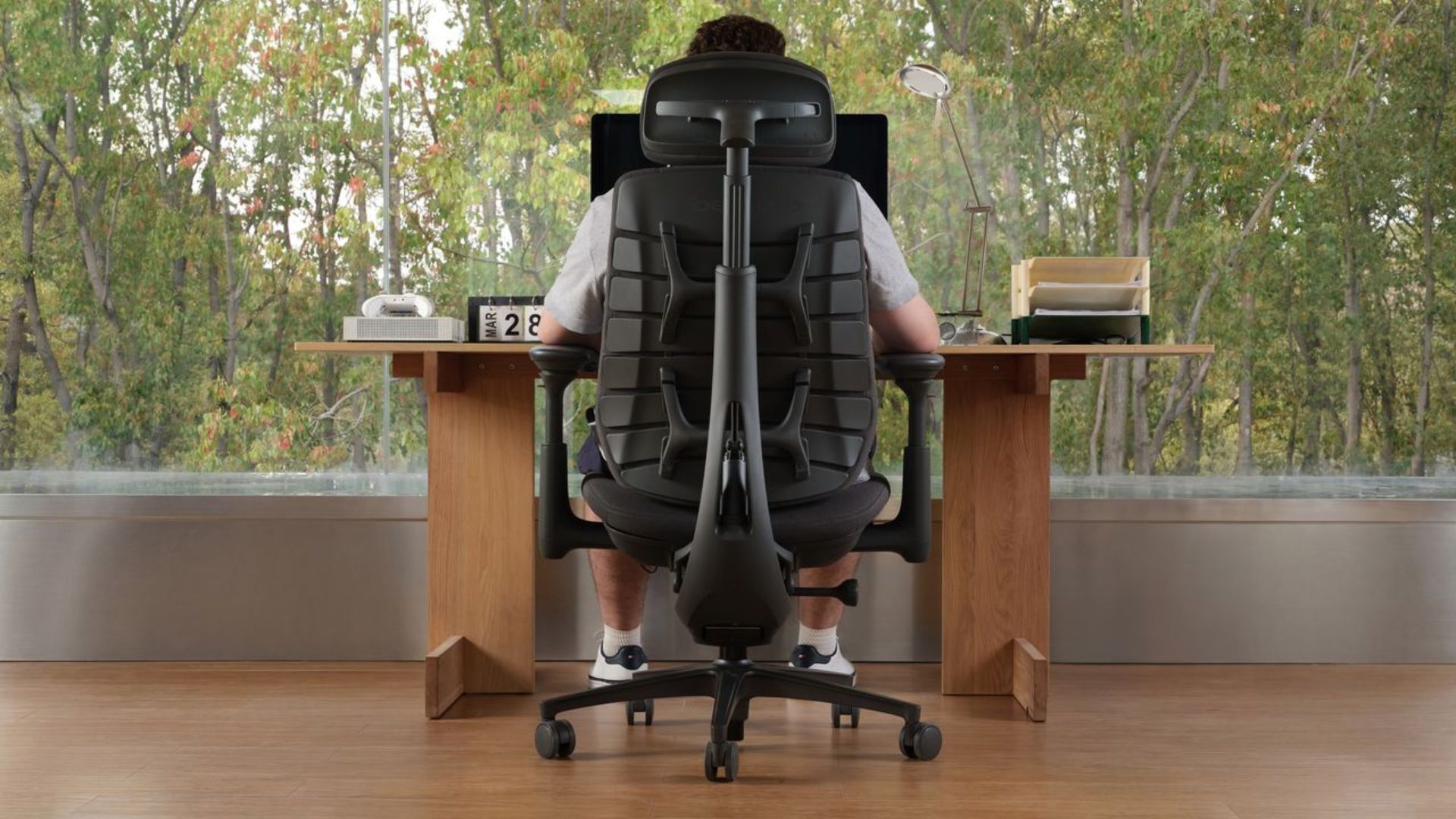 The black LiberNovo Maxis chair from behind