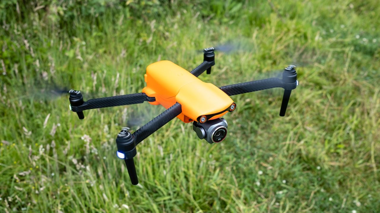 Autel EVO Lite+_Drone in flight 3