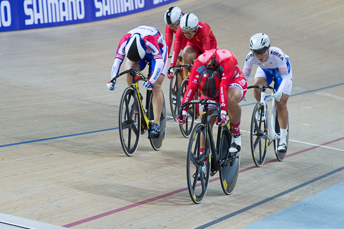 Lee Wai Sze (Hong Kong) wins the 7-12 Keirin final
