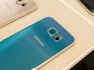 Galaxy S6 in blue