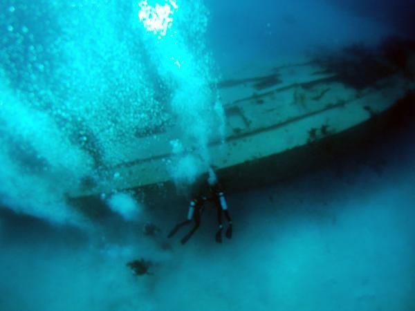 BMC-Hincapie Sportswear Development Team riders at a shipwreck used in the James Bond film Never Say Never Again