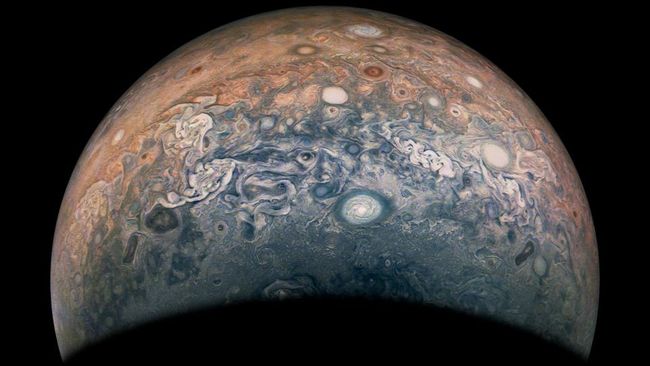 Jupiter's Storms And Its 'potato' Moon Amalthea Stun In New NASA Juno ...