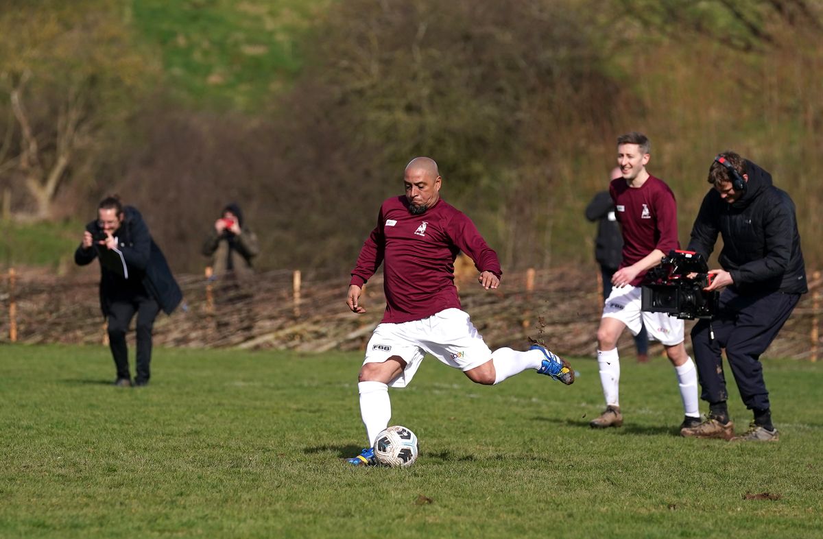 Roberto Carlos plays for Bull In The Barne United Football Club