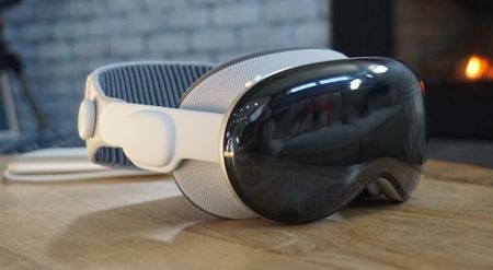 Apple Vision Pro Review