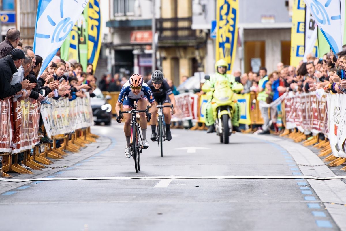 Megan Guarnier (Boels Dolmans) wins the Emakumeen Saria