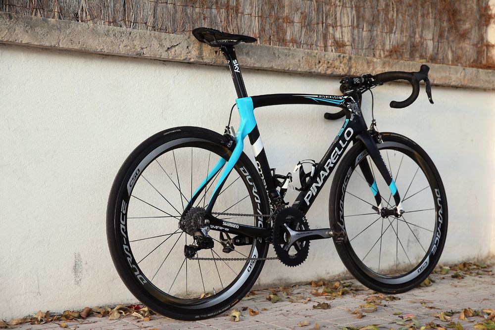 Chris Froome's Team Sky Pinarello Dogma F8 for 2016