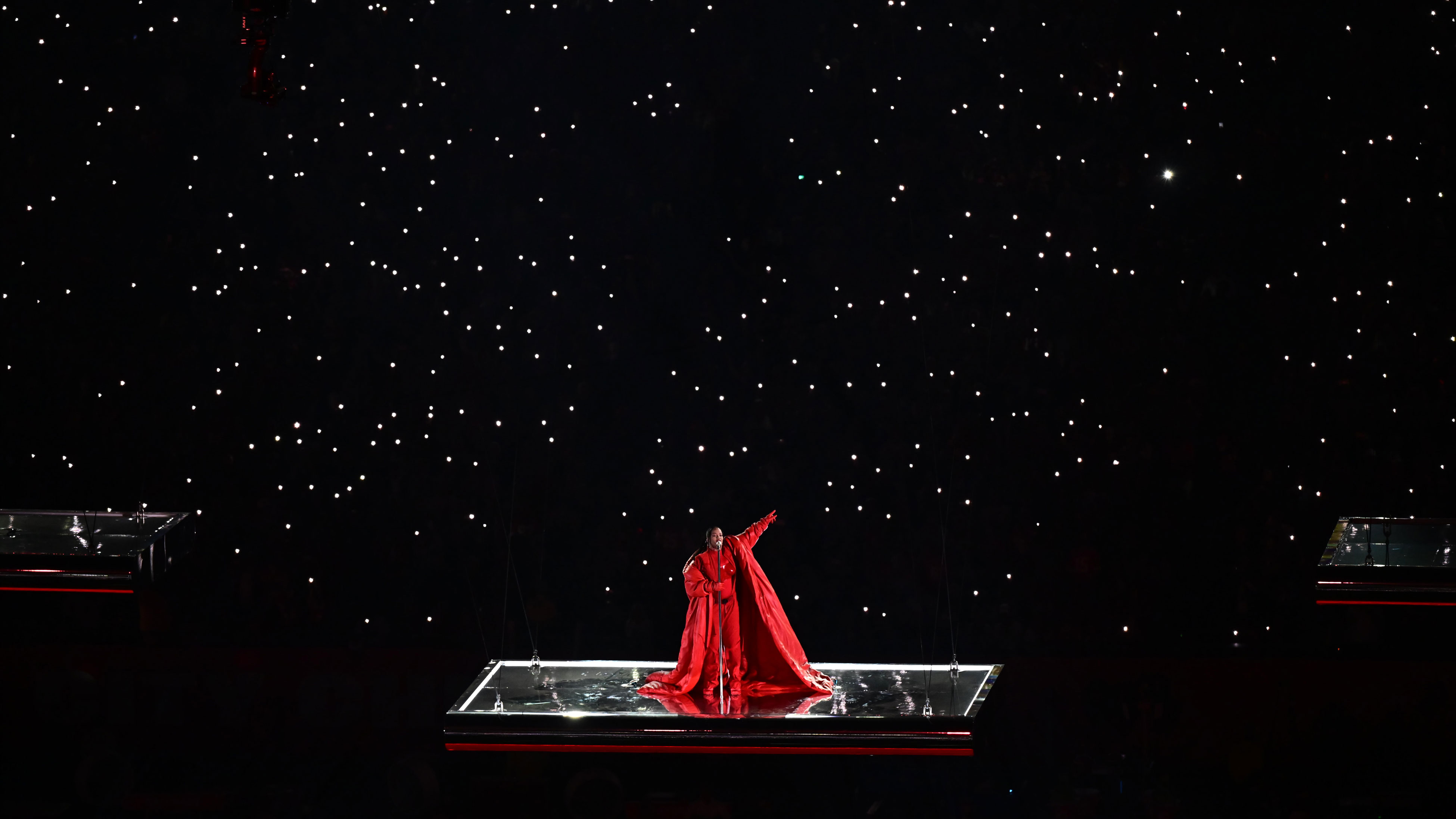 Rihanna's Super Bowl halftime show: the stage design